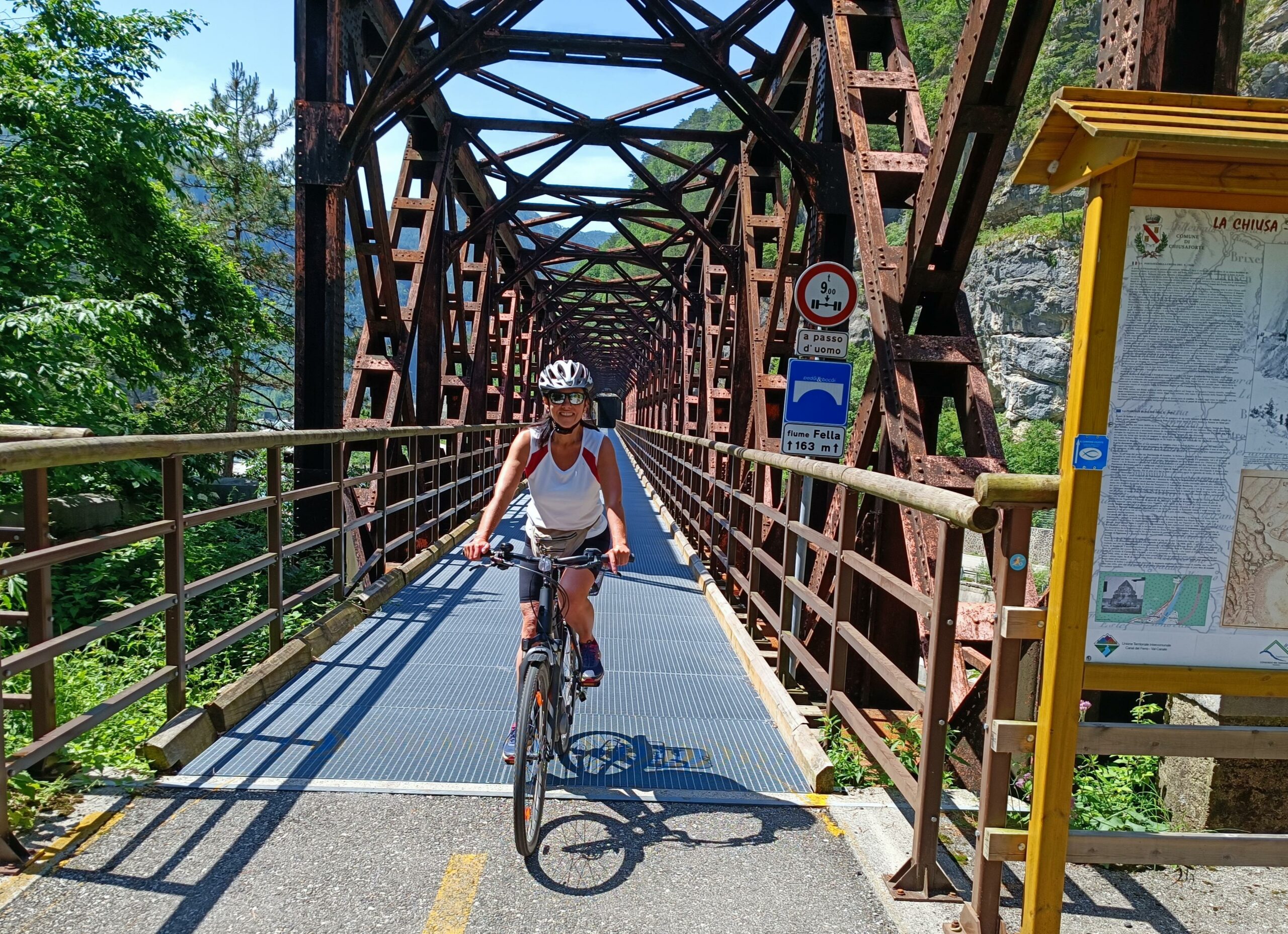 Alpe Adria Radweg auf aufgelassenen Bahntrassen (c) Kärnten Radreisen, Max Strafinger